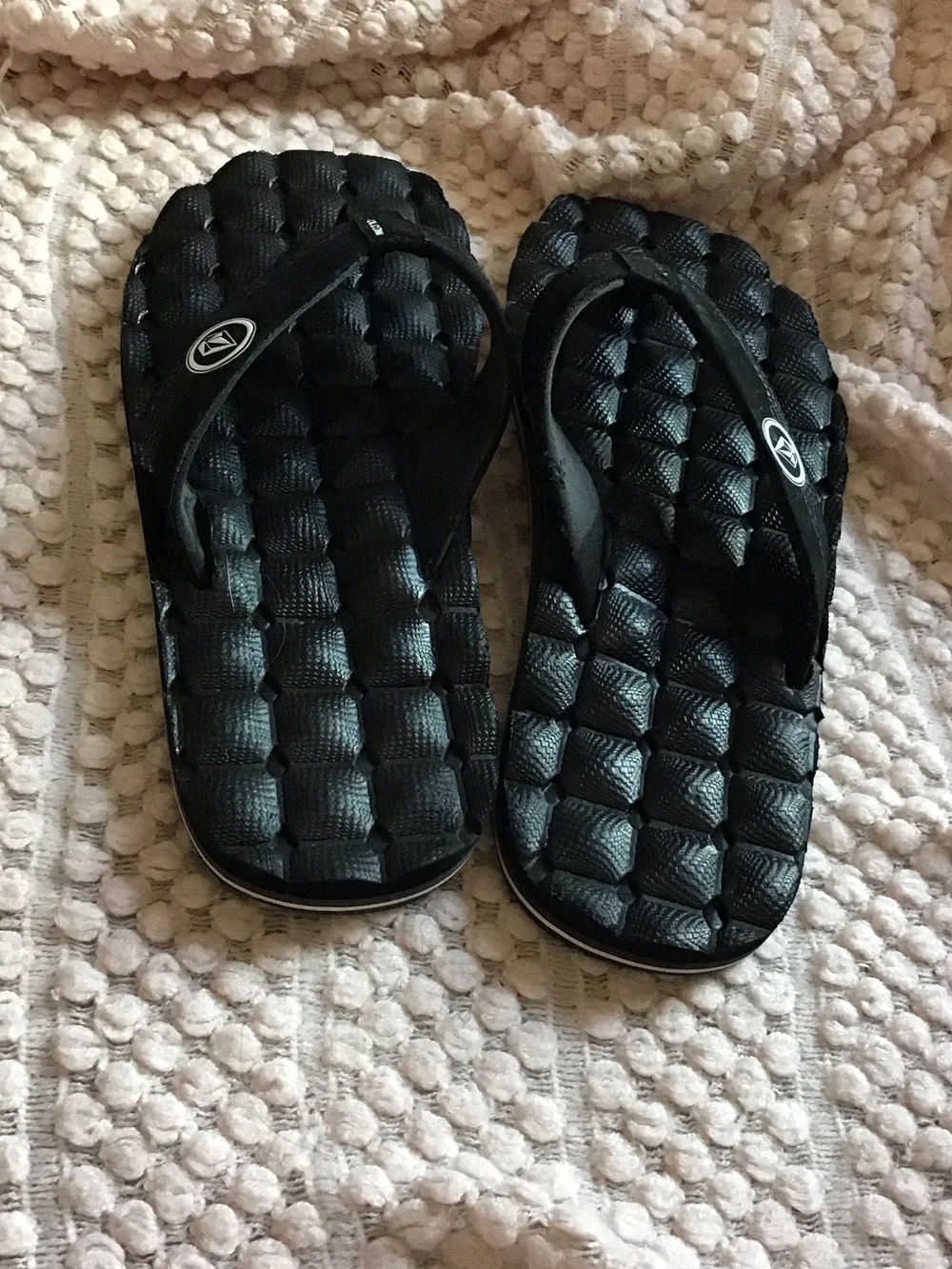 Men’s Volcom cushioned  ‘recliner’ flip flops